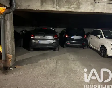 Parking in Paris (75013)