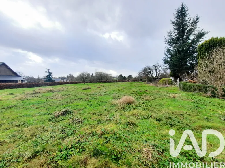 Terrain à bâtir à Songeons (60380) · 29 000 €