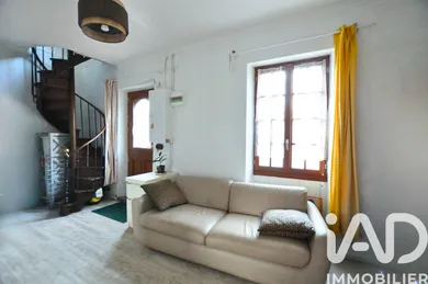 Townhouse in Orgeval (78630)
