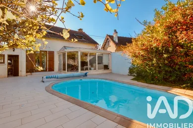 Traditional house in Morsang-sur-Orge (91390)