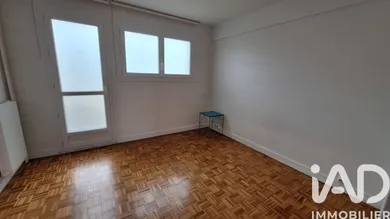 Apartment in Villejuif (94800)