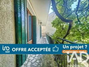 Building in Limay (78520)