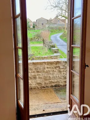 Maison de village à La Vineuse (71250)