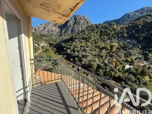 Apartment in Menton (06500)
