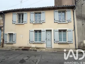Townhouse at Thouars (79100)