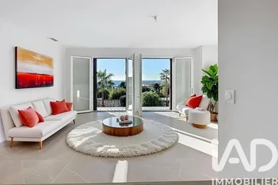 Apartment in Sanary-sur-Mer (83110)