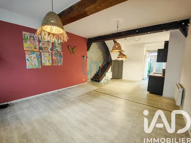 Townhouse in Sens (89100)