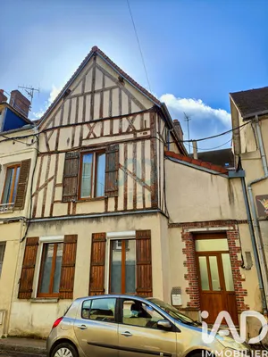 Townhouse in Sens (89100)