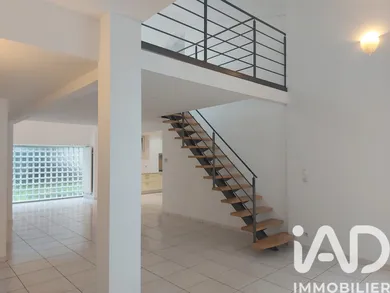 Townhouse in Bordeaux (33800)