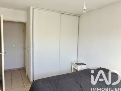 Apartment in Bordeaux (33300)