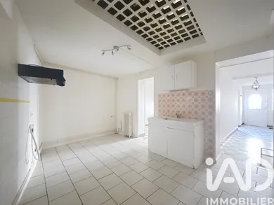 Townhouse in Jarnac (16200)