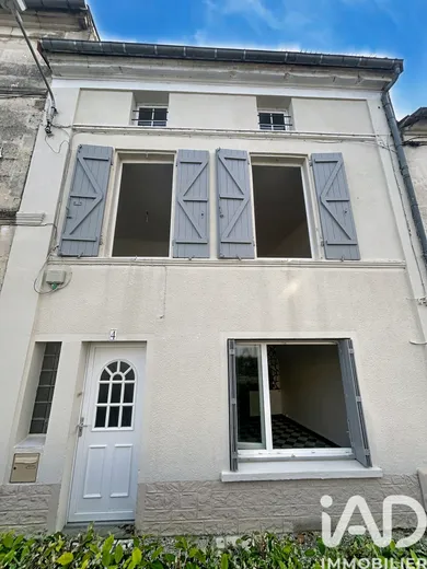 Maison de ville à Jarnac (16200)