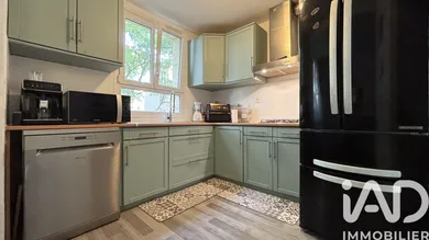 Appartement à Sainte-Geneviève-des-Bois (91700)