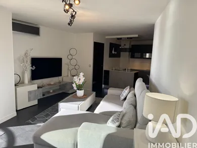 Apartment at Saint-Raphaël (83530)