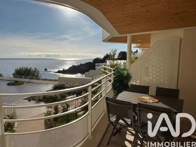 Apartment at Saint-Raphaël (83530)