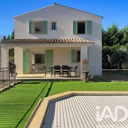 Maison à Saint-Saturnin-lès-Apt (84490)