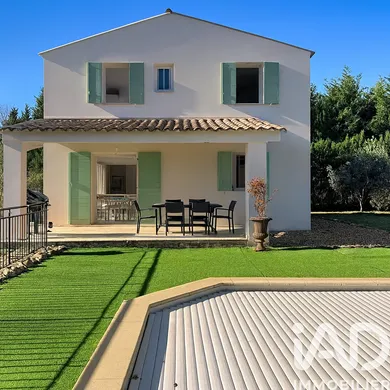 Maison à Saint-Saturnin-lès-Apt (84490)