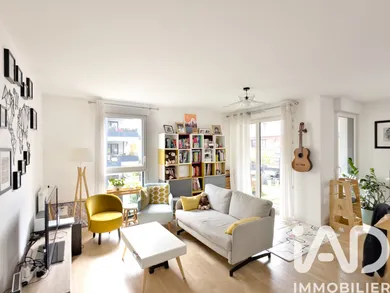 Apartment at Joinville-le-Pont (94340)