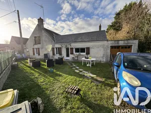 House at Villamblain (45310)