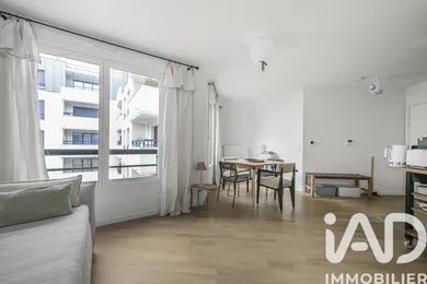 Apartment in Les Lilas (93260)