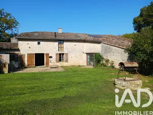 Longère à Champagné St Hilaire (86160)