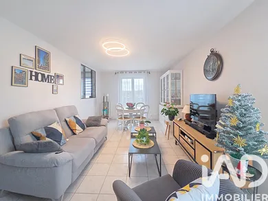 Duplex at Verneuil-sur-Seine (78480)