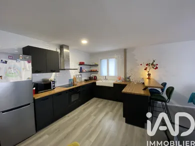 Apartment in Avon (77210)