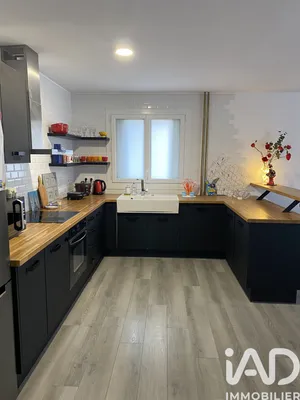 Apartment in Avon (77210)