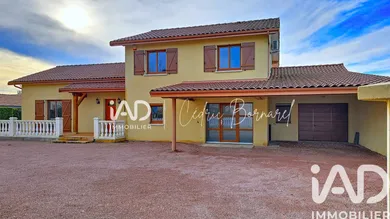 Maison traditionnelle à Bâgé-Dommartin (01380)