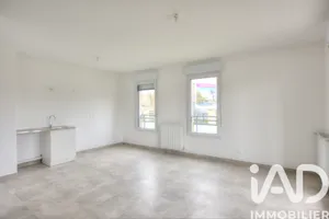 Apartment at Mennecy (91540)