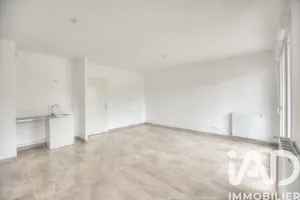 Apartment in Mennecy (91540)
