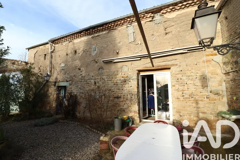 Maison 6 pièces 238 m² · à Lezoux · 238 m² · 263 000 €