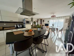 Maison à Salles-sur-Mer (17220)