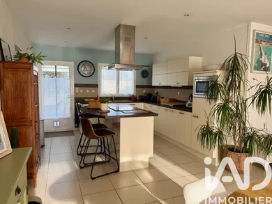 Maison à Salles-sur-Mer (17220)