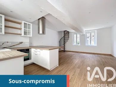 Maison à Villeneuve-la-Guyard (89340)