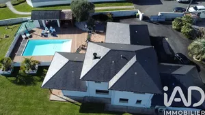 Pavillon à Monein (64360)