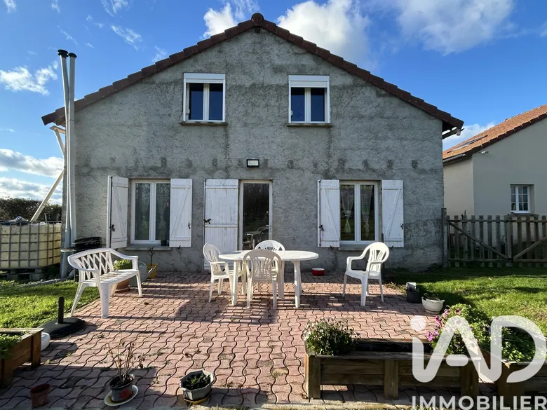 Maison 4 pièces 114 m² · à Commentry · 114 m² · 127 000 €