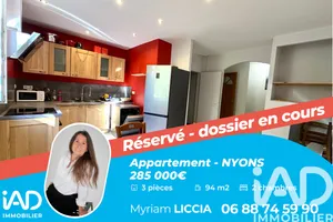 Apartment at Valréas (84600)