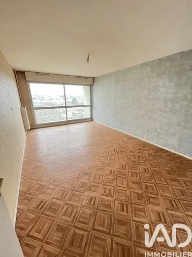 Apartment in Moulins (03000)