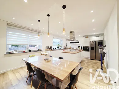 Building at Schœneck (57350)