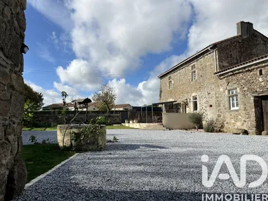 Park home in Saint-Mesmin (85700)