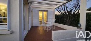 Apartment in Bandol (83150)