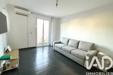 Apartment in Sanary-sur-Mer (83110)