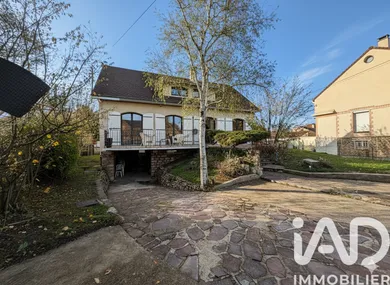 Maison traditionnelle à Viry-Châtillon (91170)