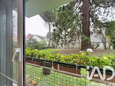 Apartment in Sceaux (92330)