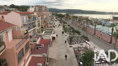 Apartment in Bandol (83150)