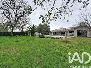 Traditional house at Bas-Mauco (40500)