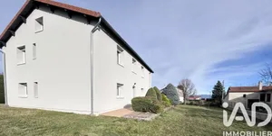 Appartement à Bains (43370)