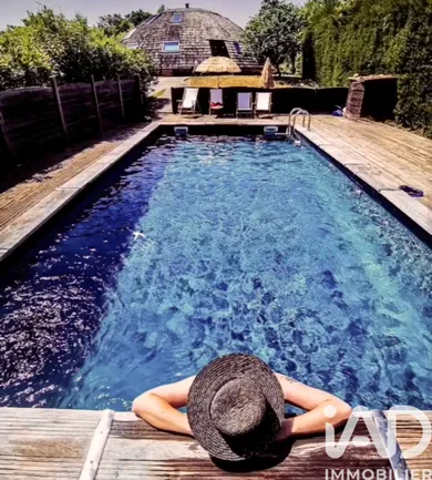 Architectural house at Saint-Quentin-la-Poterie (30700)