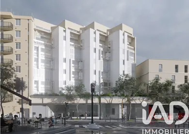 Parking à Paris (75010)